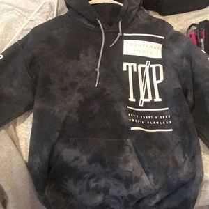 21 pilots sweatshirt